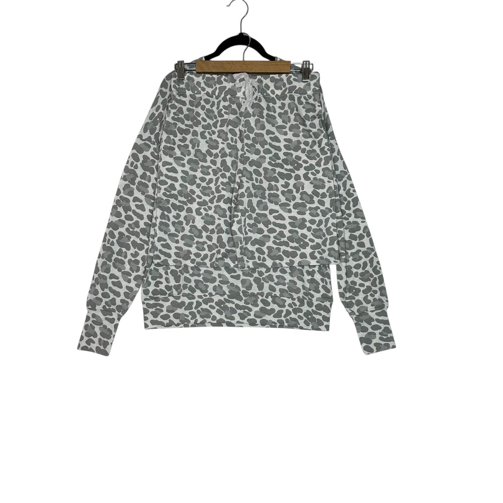 NEW Emerson Road Womens Animal Print Lounge Set Pajamas‎ Top and Shorts Gray